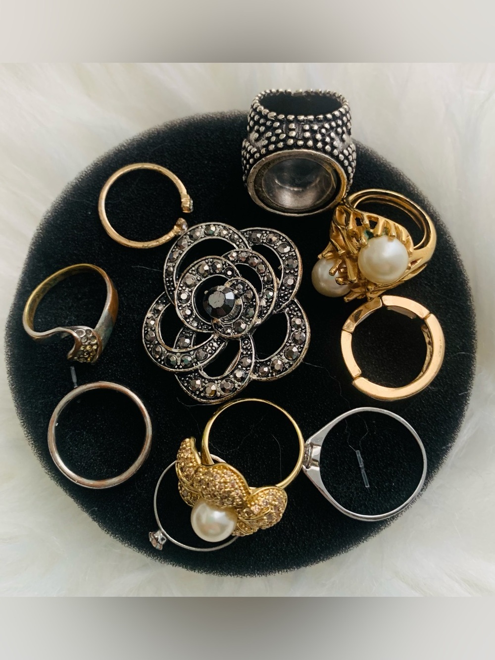 Vintage Rings and Broach Jewelry Collection